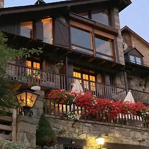 Отель El Xalet De Rural Тауль
